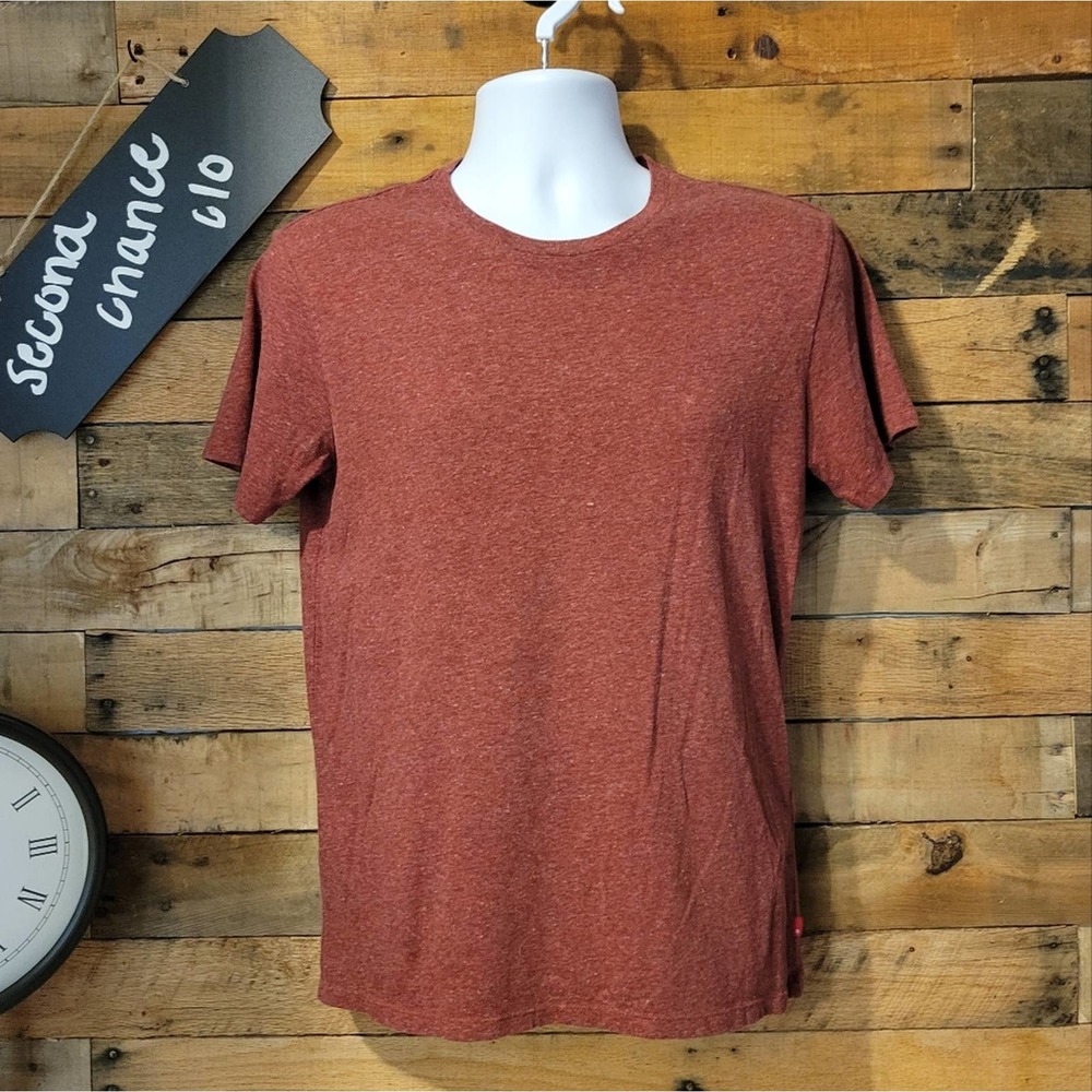 Levi's men Heather red neutral short sleeve shirt size medium